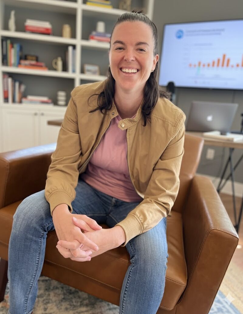 Taylor Lunin - Speaking Business Coach